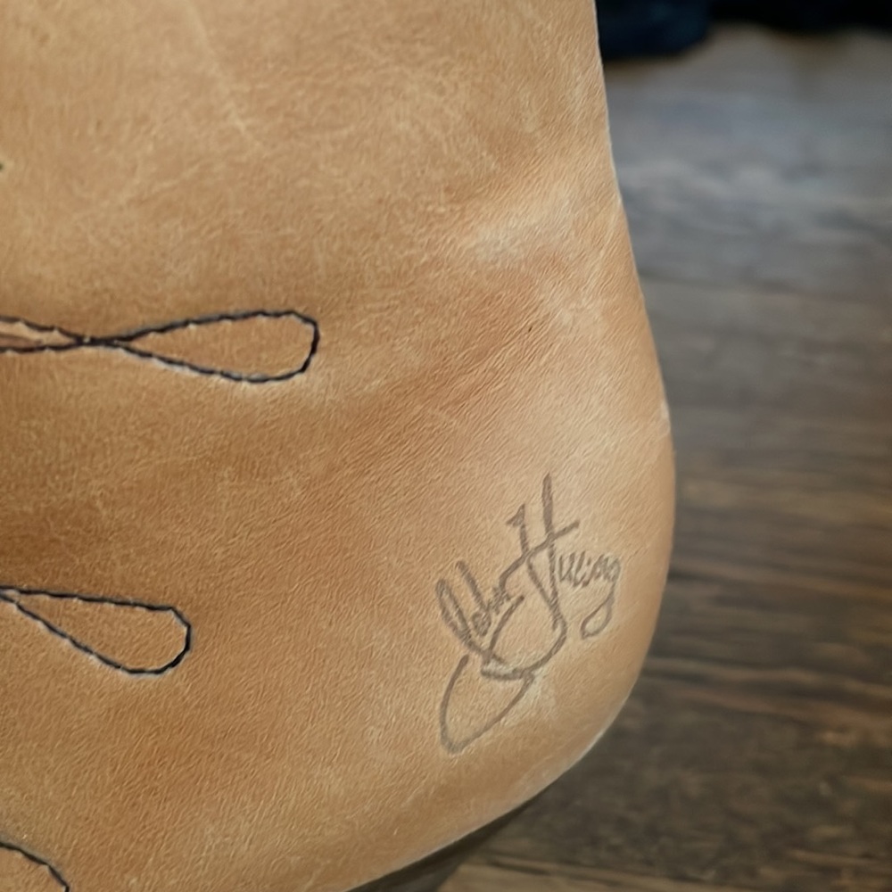 John Fluevog Lace Up Booties Kilimanjaro, Wonders Line - Picture 5 of 7